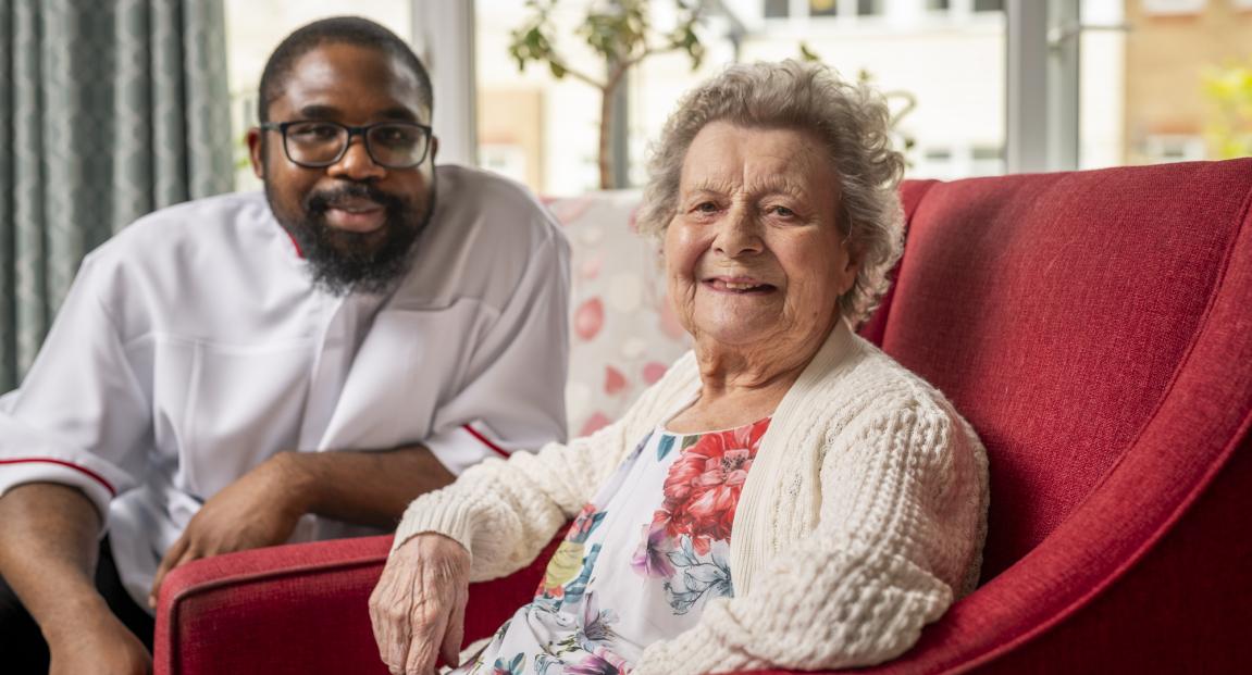 What is a nursing home care plan and why is it important?