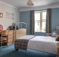 jubilee_lodge_bedroom.jpg