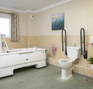 Chesham Leys bathroom