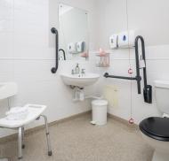 Sir Aubrey Ward House bathroom