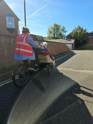 A morning cycle around the beautiful village of Wallingford, thanks to Cycling Without Age