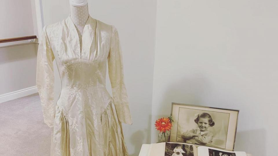 The Lakes wedding display