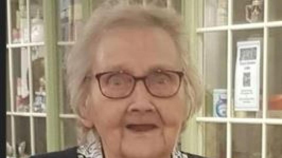 Fashion show resident star 