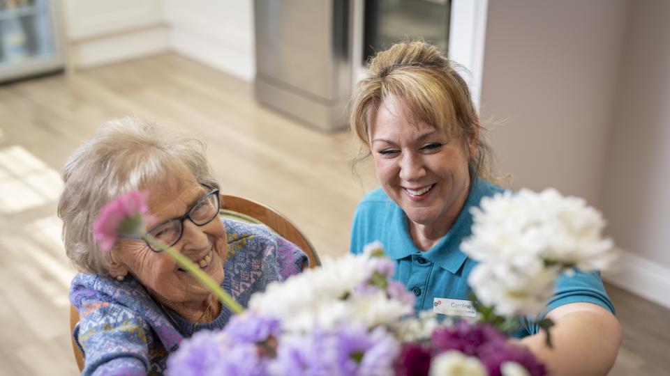 10 ways to arrange & decorate a nursing home room