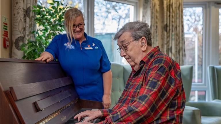 madley_lindsay_fowke