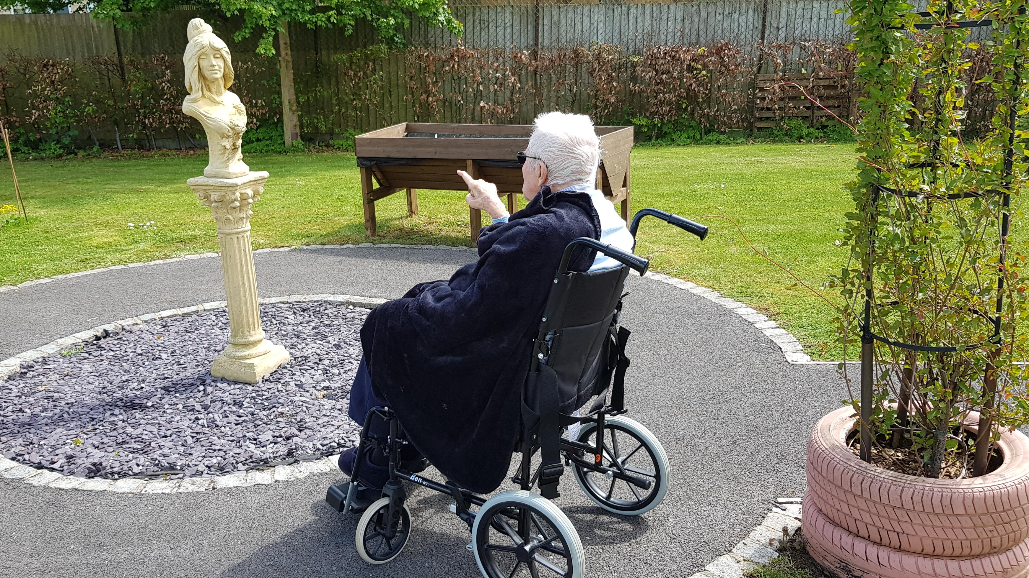 Jubilee Lodge garden