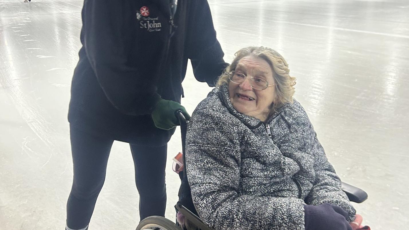 Ice Skating Avonbourne