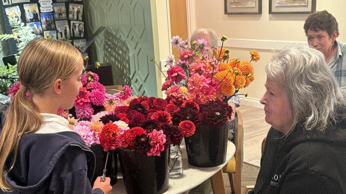 Spencer Court receives flowers for flower ranging task to help Alice get her pony