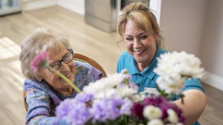 10 ways to arrange & decorate a nursing home room