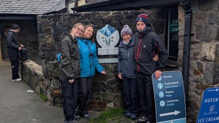 Angela Lindsay, Dr Jacobson and volunteers scaled Snowdon to raise money for Stirlings