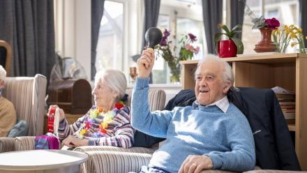 6 simple tips to help prevent falls and stay independent